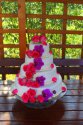 Piętrowy tort weselny kryty marcepanemPiętrowy tort weselny kryty marcepanem